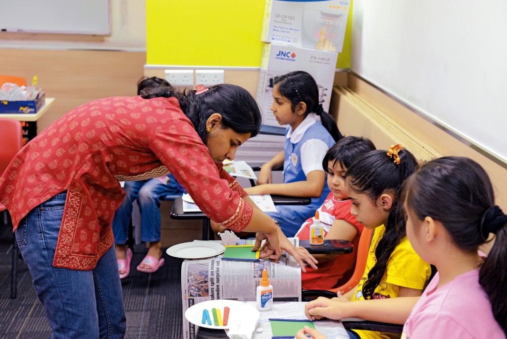 社區調解服務已開始處理數宗個案，涉及不同族裔人士，包括鄰里噪音、網上討論區的爭論等問題。