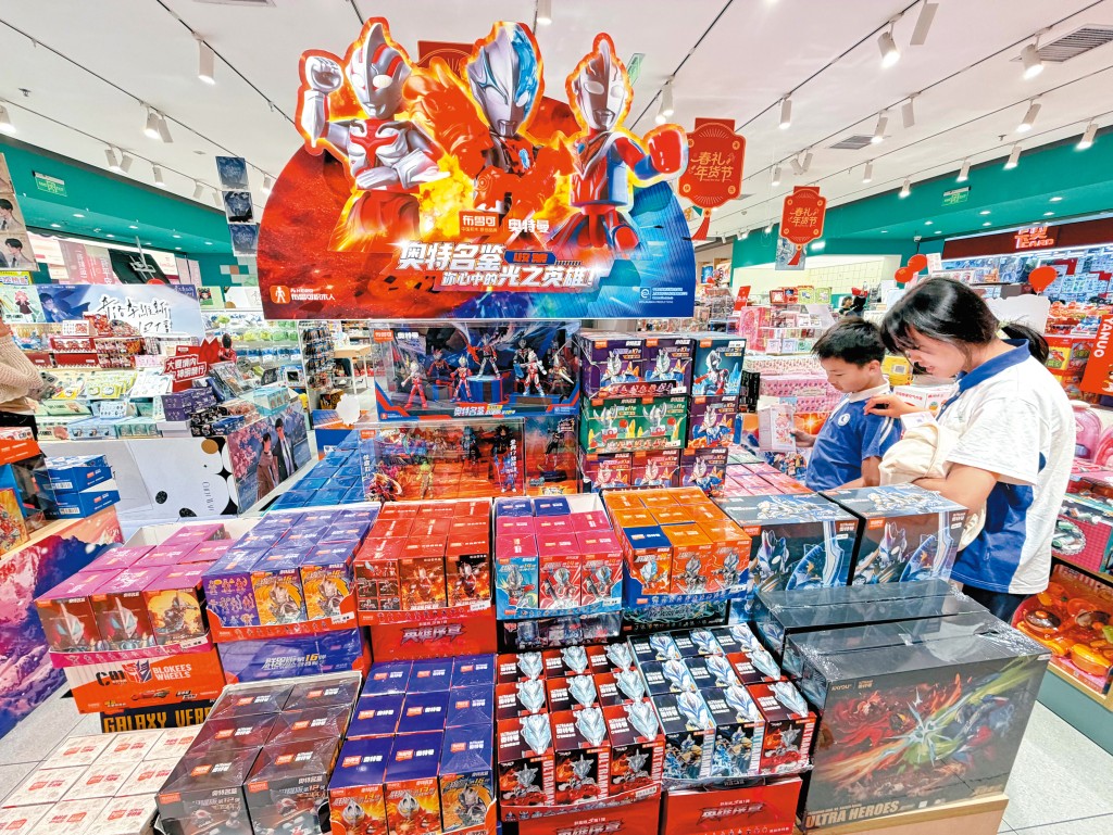 同樣做IP的布魯可去年扭虧為盈，然而上周都受到泡泡瑪特股價急跌拖累。