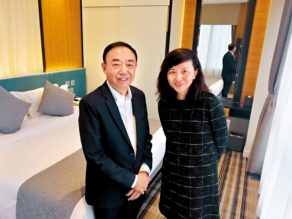 馬僑生(左),胞妹馬華珠(右) 馬僑生(左),胞妹馬華珠(右)