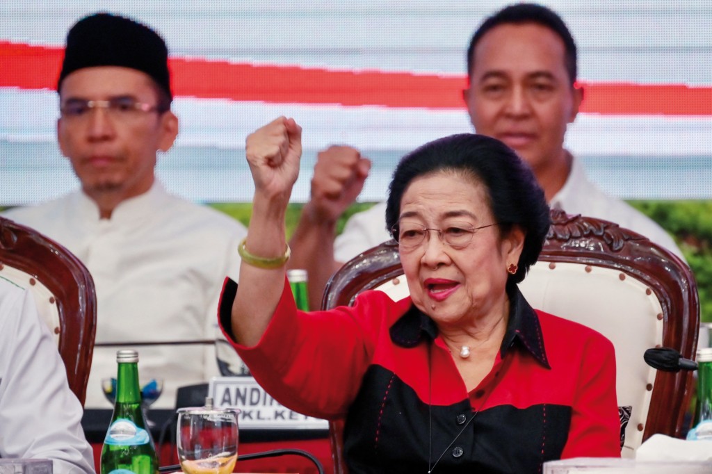 梅嘉娃蒂指示黨內地方首長抵制總統非正式會議。 梅嘉娃蒂指示黨內地方首長抵制總統非正式會議。