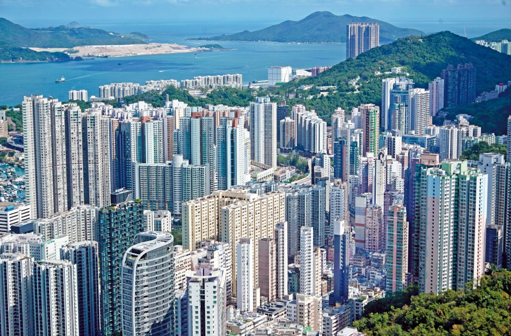 羅泳嫻預測馬年運勢，指本港地產來年「好到不得了」。