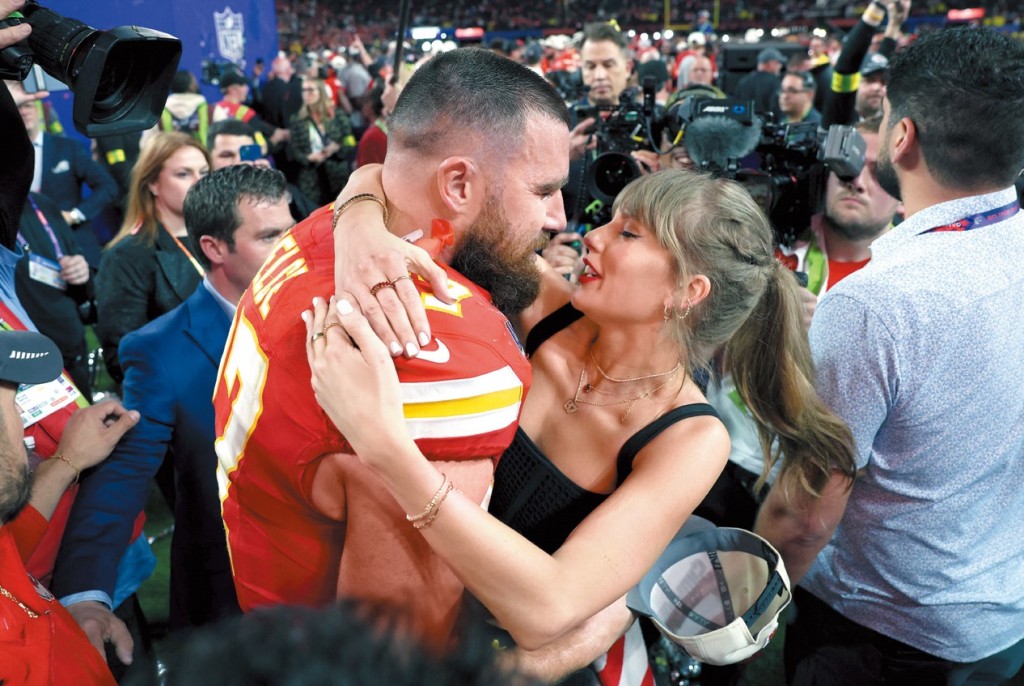 去年美國的超級碗因Taylor Swift入場為男友打氣之下,收視打破一九六九年以來的紀錄。 去年美國的超級碗因Taylor Swift入場為男友打氣之下,收視打破一九六九年以來的紀錄。