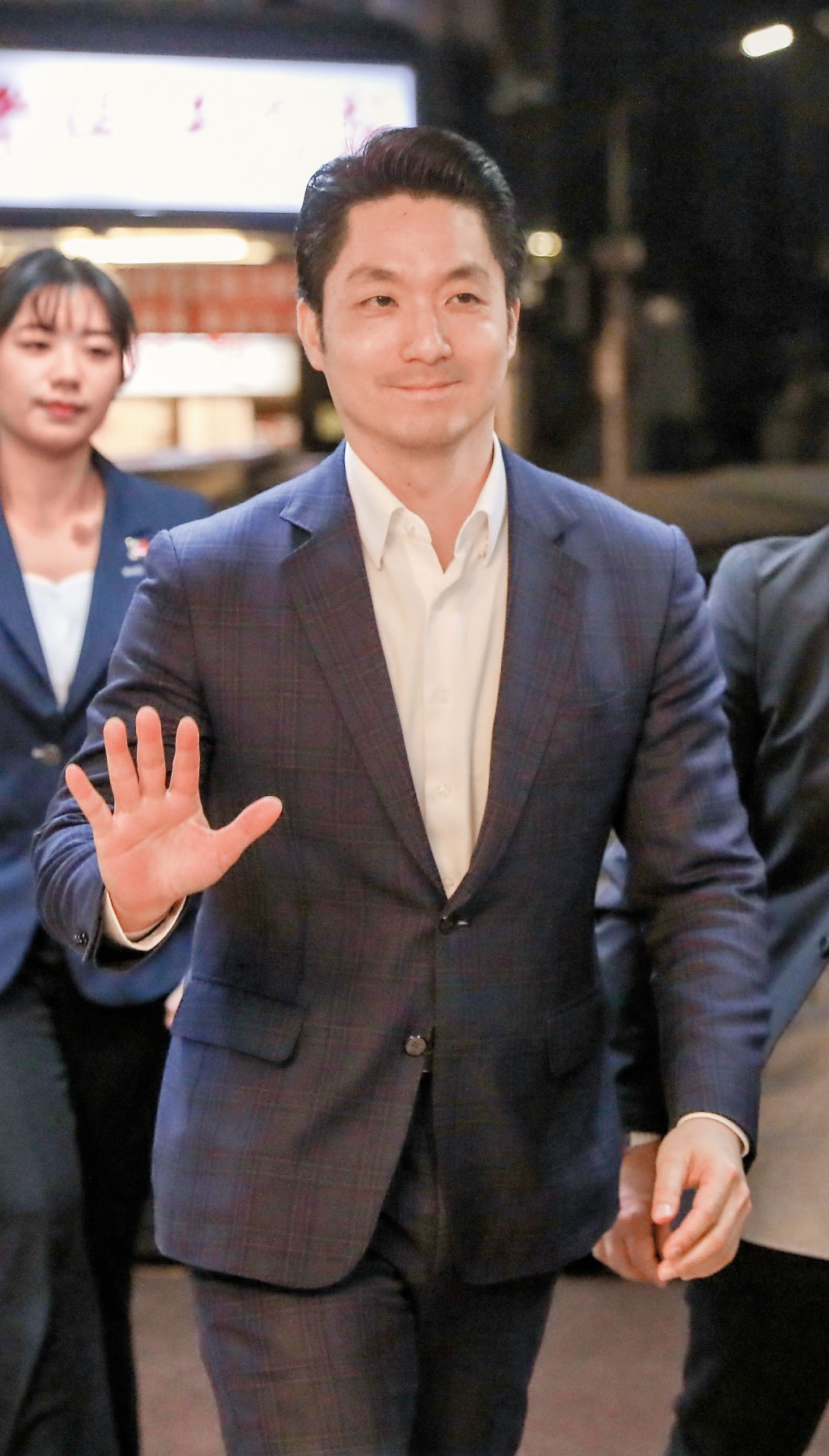 蔣萬安對被賈永婕「邀請」跑一○一垂直馬拉松的挑戰不置可否。