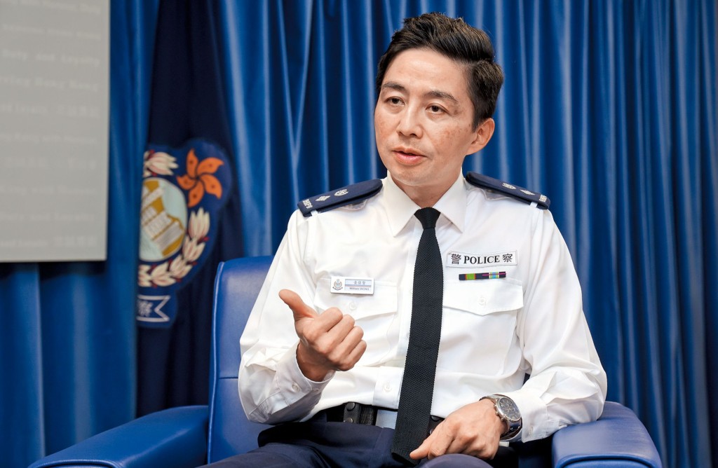 尖沙咀分區總指揮官黃偉賢表示，油尖警區會結合數碼警政、人流管制及社群合作，應對節日期間的罪案風險與人流壓力。