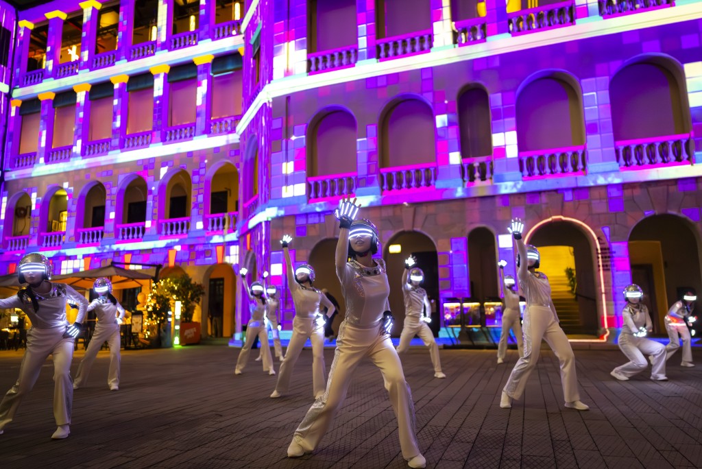 大館的立體光雕投影匯演於二月六日至廿二日期間，每晚六點半⾄九點上演。