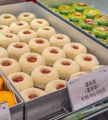 內地名為荔枝煎的甜品,以酥皮製成。 內地名為荔枝煎的甜品,以酥皮製成。