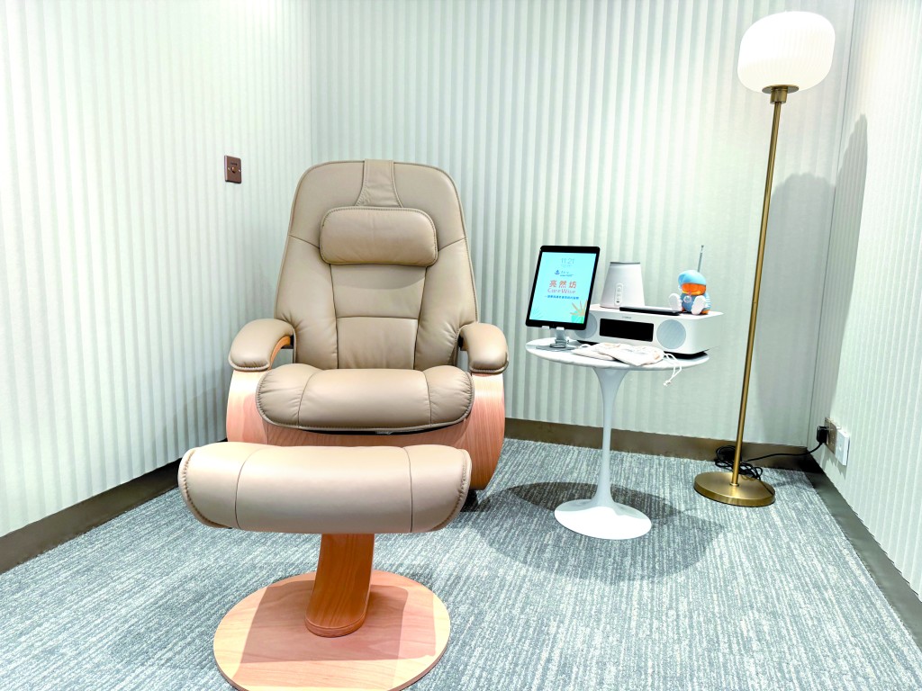 亮然坊設有療癒室,供護老者放鬆。 亮然坊設有療癒室,供護老者放鬆。