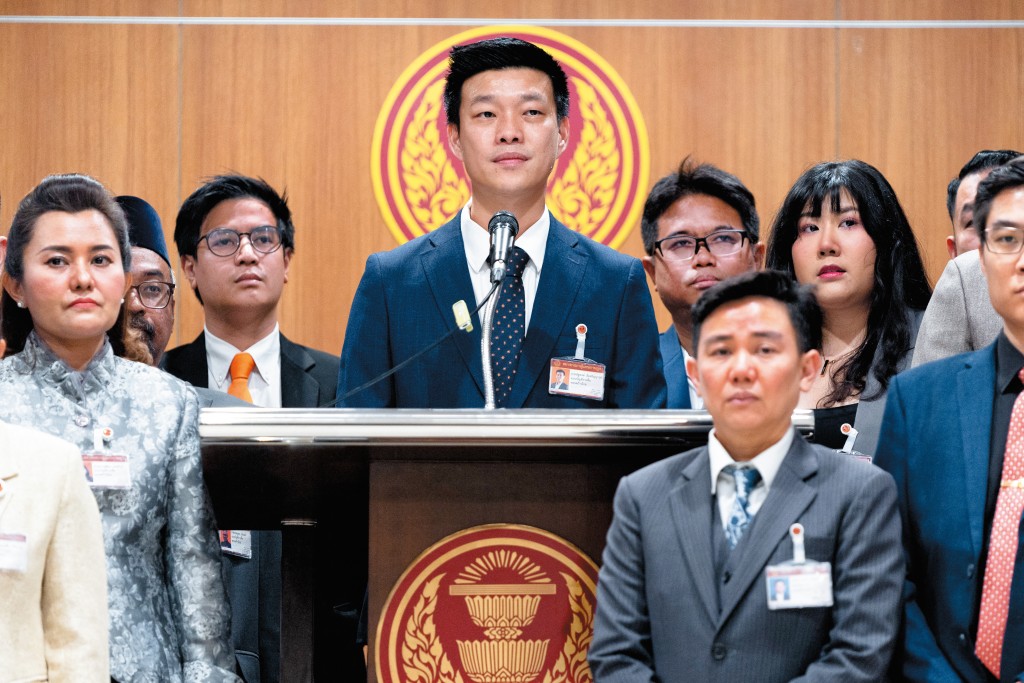 人民黨預料會派出黨魁納塔蓬參選爭總理之位。