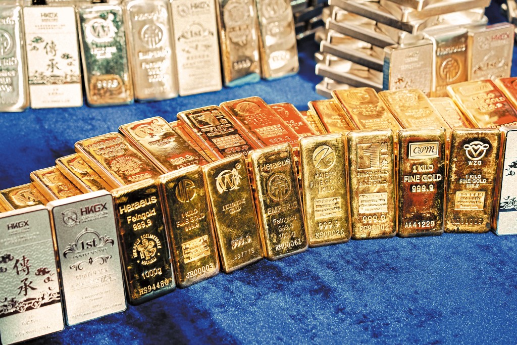 今年的《施政報告》已提出在港加速建立國際黃金交易市場，並以三年超越二千噸為目標。