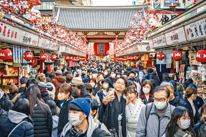 HK Express飛日本來回機票的燃油附加費貴300元。