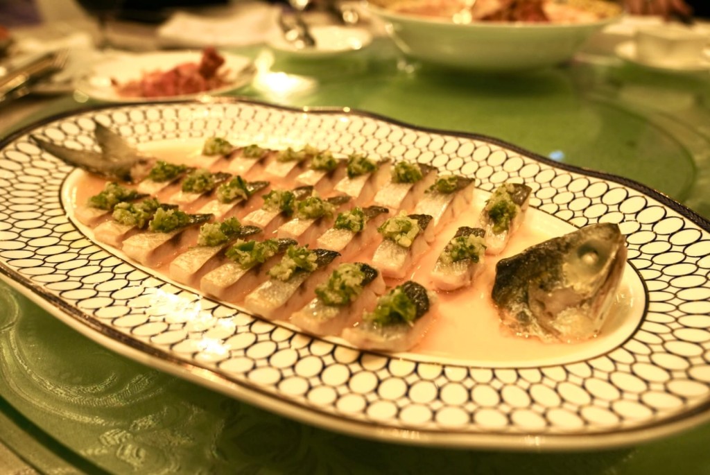 首映宴當晚,東海飲食集團及鴻星集團行政總廚麥嘉偉為嘉賓們親自炮製十道與節目相關的菜式。 首映宴當晚,東海飲食集團及鴻星集團行政總廚麥嘉偉為嘉賓們親自炮製十道與節目相關的菜式。