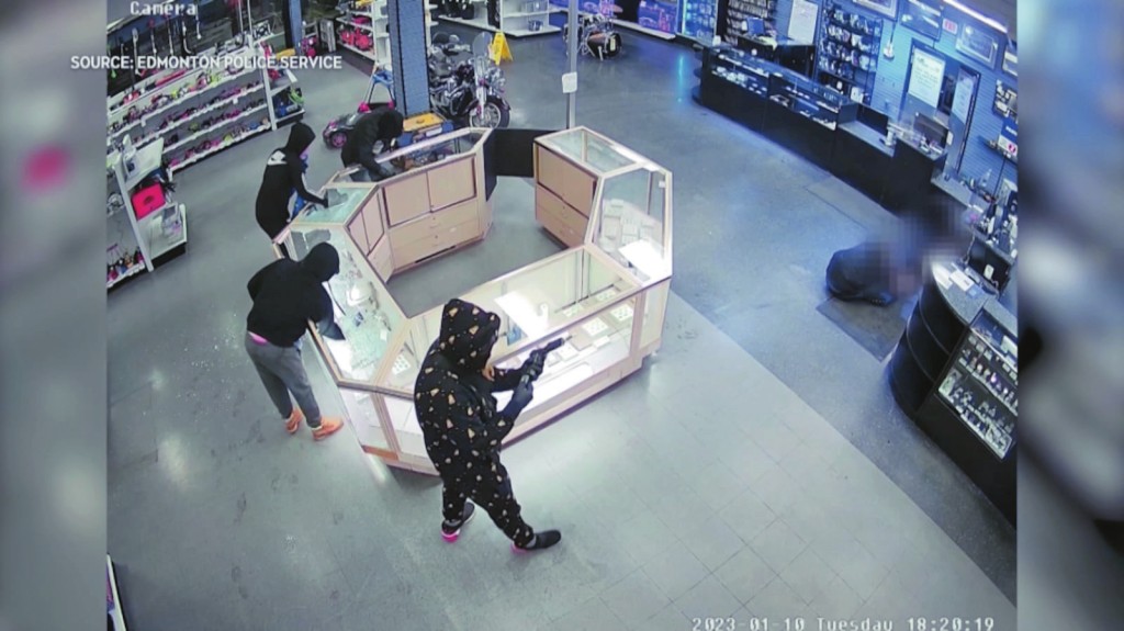 杜魯多的極左政策令加拿大的犯罪嚴重指數十年間升了八成。