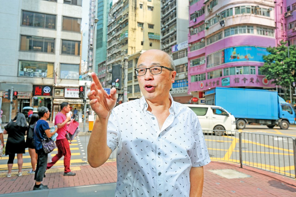 資深投資者陳清白認為,整體樓市仍難現旺勢,他寧願炒股也不入市。 資深投資者陳清白認為,整體樓市仍難現旺勢,他寧願炒股也不入市。