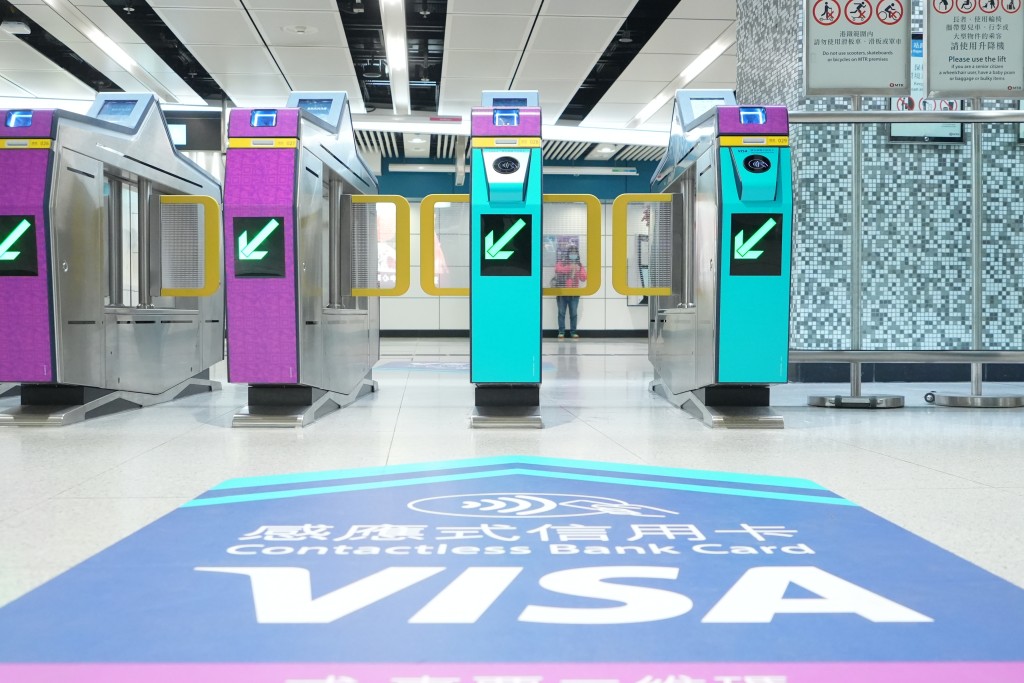 感應式信用卡乘車服務自去年底推出以來運作暢順