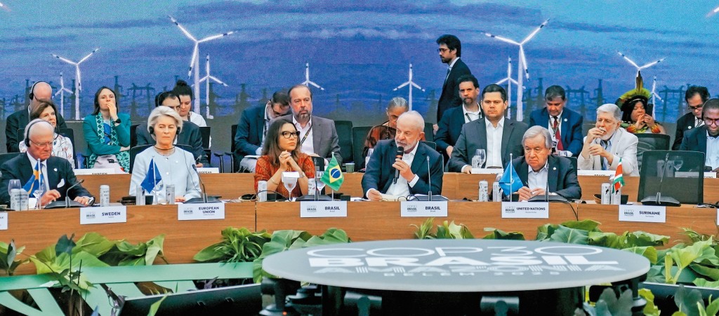 聯合國氣候變遷大會在巴西舉行,當地政府趁此機會對販毒黑幫來一次大圍剿。 聯合國氣候變遷大會在巴西舉行,當地政府趁此機會對販毒黑幫來一次大圍剿。