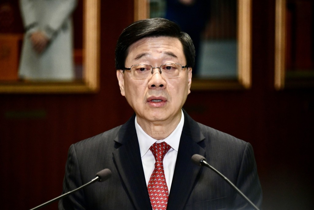 行政長官李家超表示，截至昨日（27日），有90.8%業主簽署接受收購建議書。  