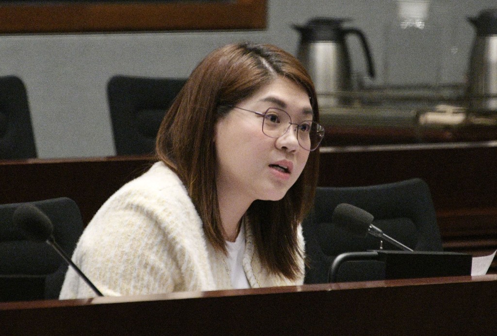 新界東南議員林素蔚決定不參選,指會回歸社工專業、攻讀博士 新界東南議員林素蔚決定不參選,指會回歸社工專業、攻讀博士