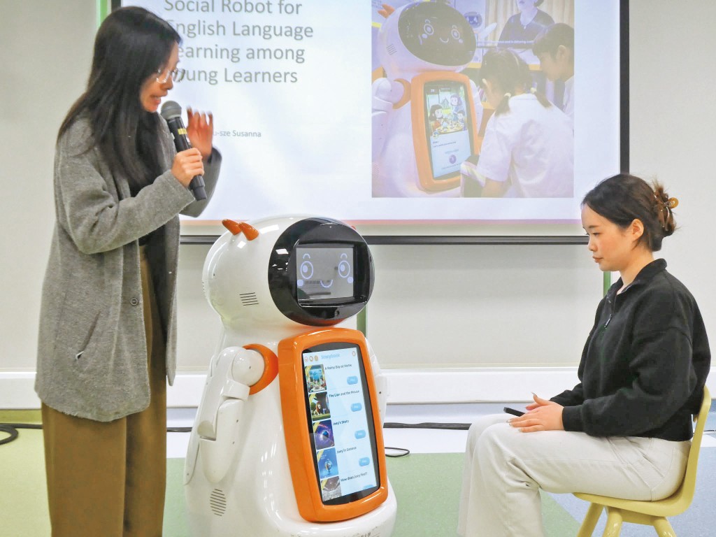 雲文子預測本地積極發展人工智能和機械人技術，將在國際舞台上取得成果。