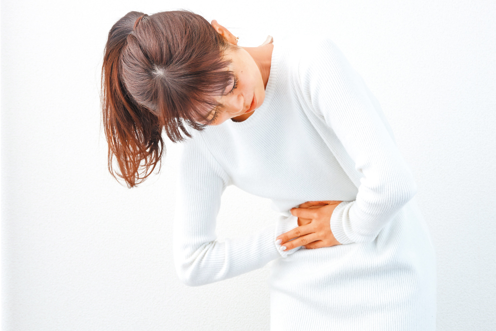 如果有大腸癌的病癥出現，包括經常腹痛等，宜首選進行大腸鏡檢查。