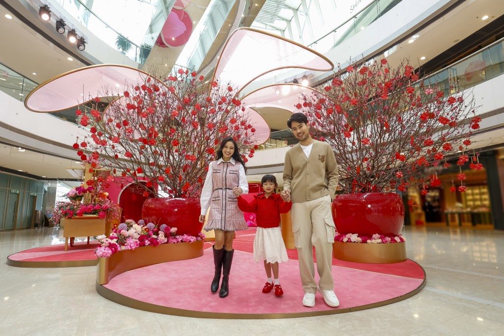 香港ifc商場隆重呈獻 「繁花香韻」新春香氣藝術裝置