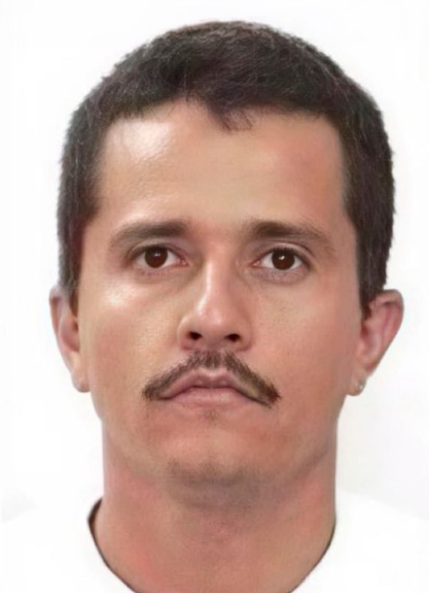 墨西哥大毒梟塞萬提斯在政府軍的圍攻下被擊斃。 墨西哥大毒梟塞萬提斯在政府軍的圍攻下被擊斃。