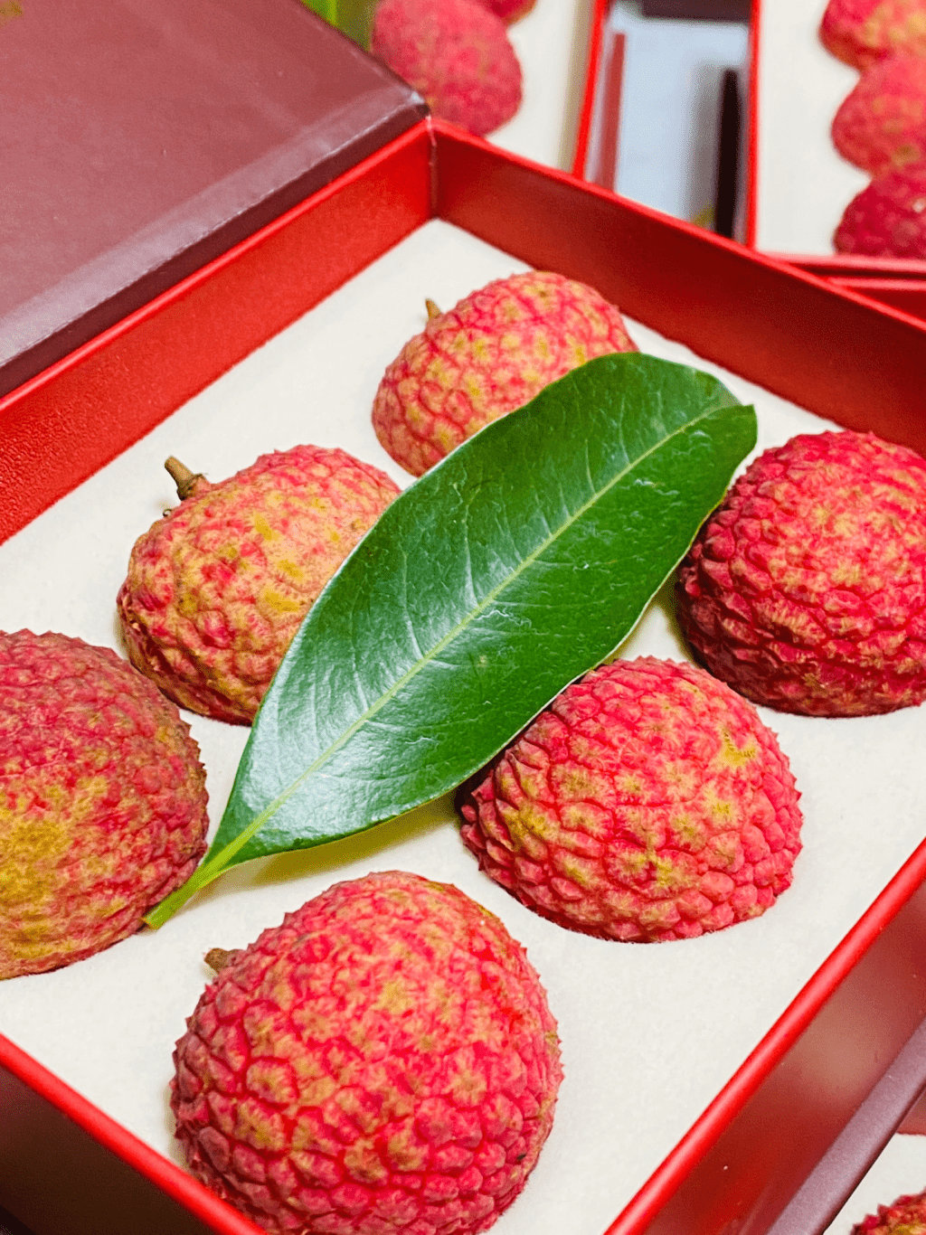 增城掛綠荔枝在荔枝中佳品,經常在拍賣場拍出高價! 增城掛綠荔枝在荔枝中佳品,經常在拍賣場拍出高價!