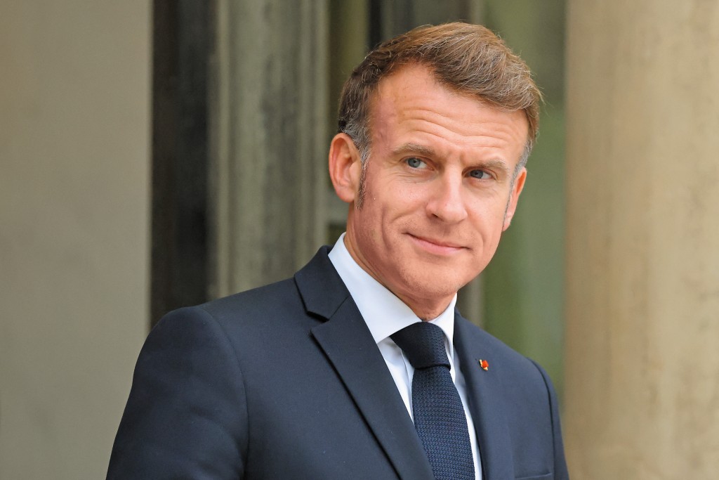 薩爾科齊入獄之前曾見總統馬克龍,有指是尋求特赦。 薩爾科齊入獄之前曾見總統馬克龍,有指是尋求特赦。