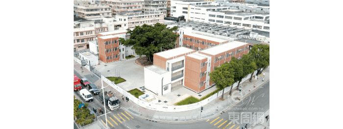 宋皇臺「樂屋」採用組裝合成建築法興建,協助居於惡劣環境並輪候公屋之基層家庭,改善生活環境。 宋皇臺「樂屋」採用組裝合成建築法興建,協助居於惡劣環境並輪候公屋之基層家庭,改善生活環境。