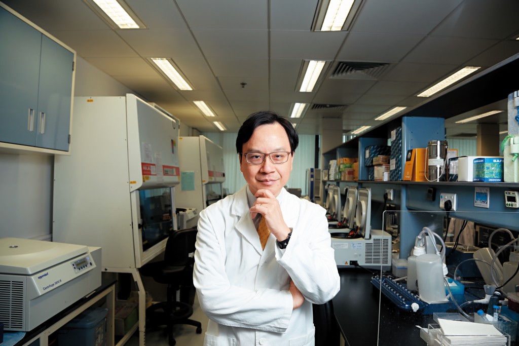 若他的任命獲通過,將接替今年初請辭、明年一月提早離任的段崇智,出任中大校長 若他的任命獲通過,將接替今年初請辭、明年一月提早離任的段崇智,出任中大校長