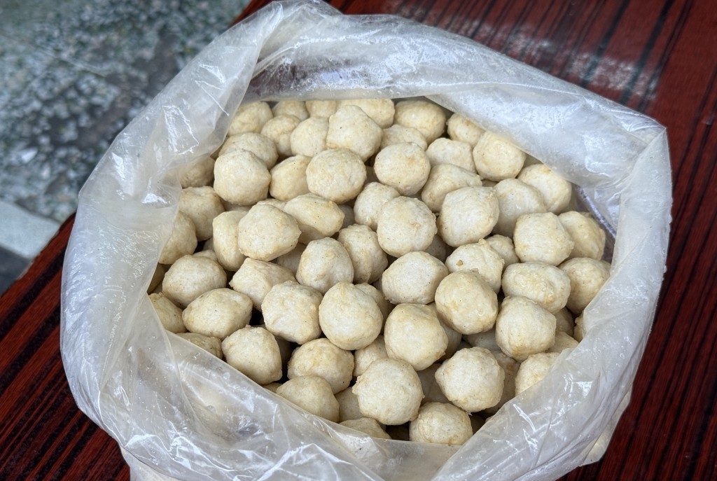 陳生和兄弟在九龍城做魚蛋近半世紀 陳生和兄弟在九龍城做魚蛋近半世紀