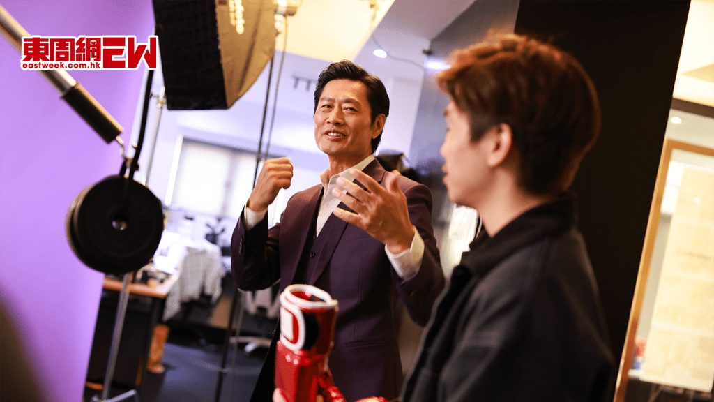 流感高峰期四圍飛 黃德斌打針、操肌抗病毒