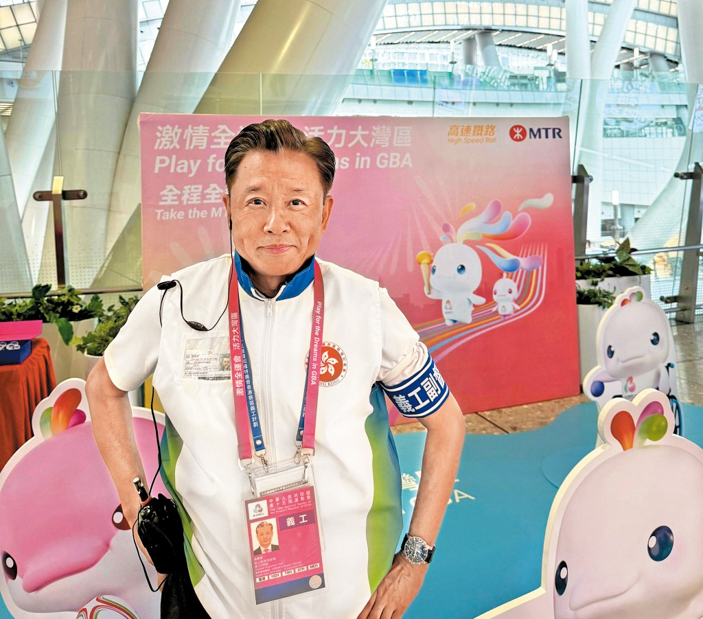 今年香港承辦第十五屆全國運動會部分項目，張偉良亦有去做義工。