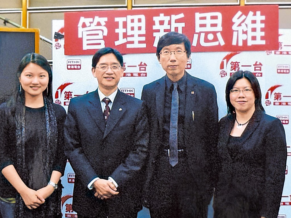 為讓公眾更了解物管於社會上能發揮的作用，黃寶珍多年來代表業界對外說話及宣傳。