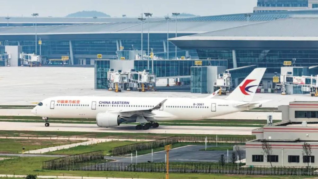 內地本月起已大幅削減或取消多條赴日航班，預計持續至2026年3月。