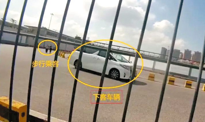 深圳交通運輸執法部門不時在皇崗口岸執行跨境非法營運專項整治行動。
