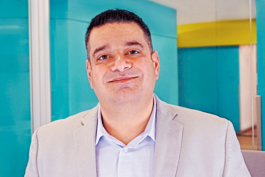 金寶高層Martin Bally指金寶湯是「做給窮人買」、又稱湯內的雞肉是高度加工、3D打印出來的,瞬間引爆公關災難,並掀起網民抵制潮。 金寶高層Martin Bally指金寶湯是「做給窮人買」、又稱湯內的雞肉是高度加工、3D打印出來的,瞬間引爆公關災難,並掀起網民抵制潮。