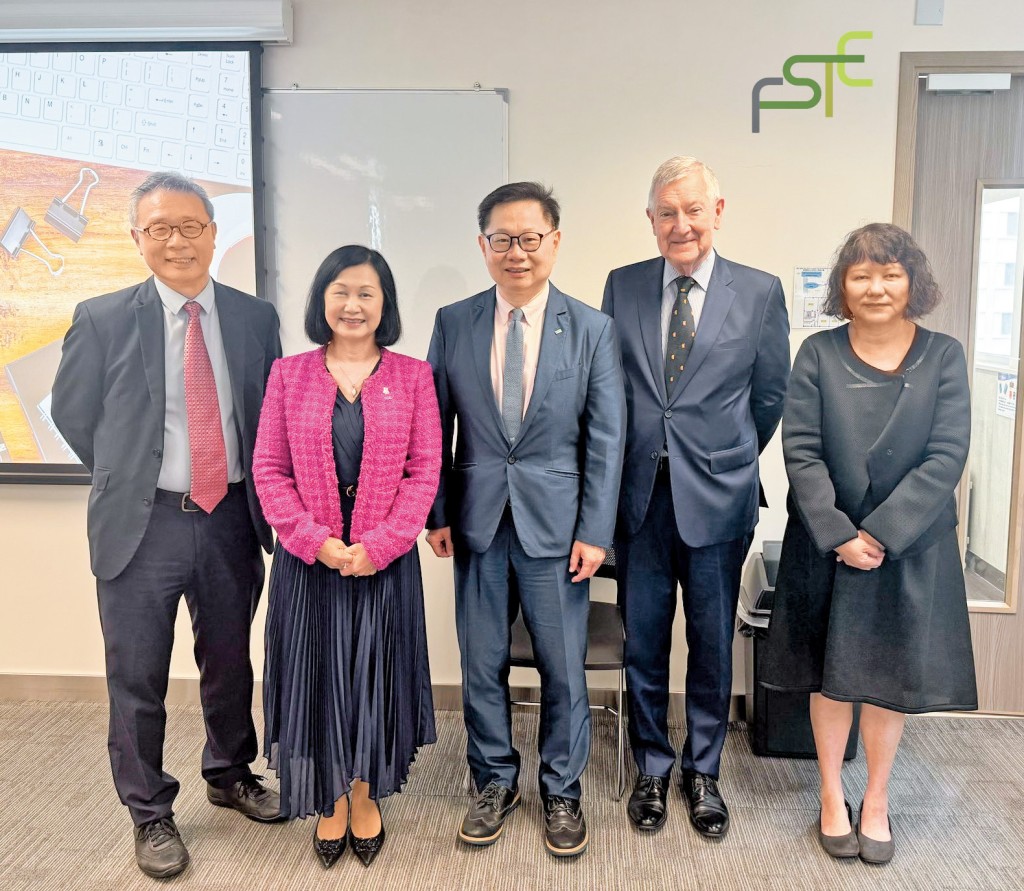 自資高等教育聯盟理事(成員院校任命的官方代表)互選新一屆執委成員,各執委已於七月履新。 自資高等教育聯盟理事(成員院校任命的官方代表)互選新一屆執委成員,各執委已於七月履新。