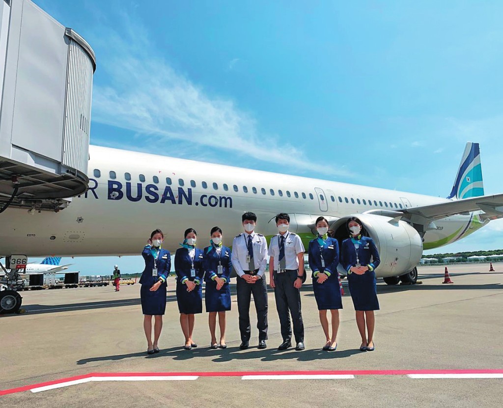 韓亞航空旗下的廉航包括主打國內線的釜山航空及首爾航空。