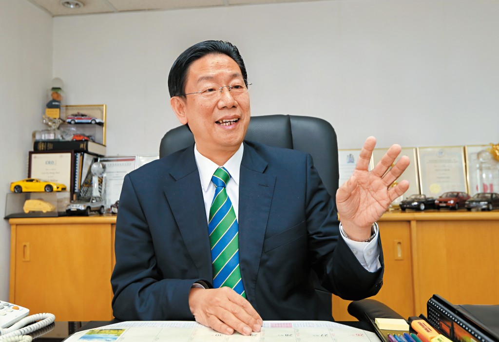 世運保險顧問主席羅少雄認為,京東選擇以「保險經紀公司」身份進入香港市場是明智之舉。 世運保險顧問主席羅少雄認為,京東選擇以「保險經紀公司」身份進入香港市場是明智之舉。