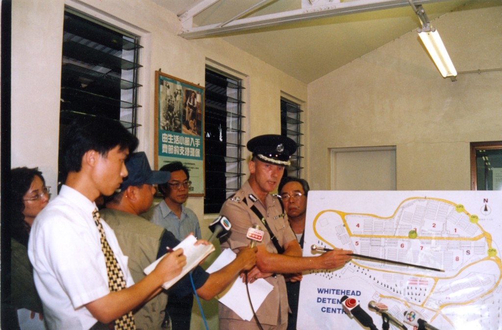 曾任香港皇家警察部隊的歐敏治，1997年退休，此前服務香港皇家警察達34年，並曾於1994年晉升為高級助理警務處長。