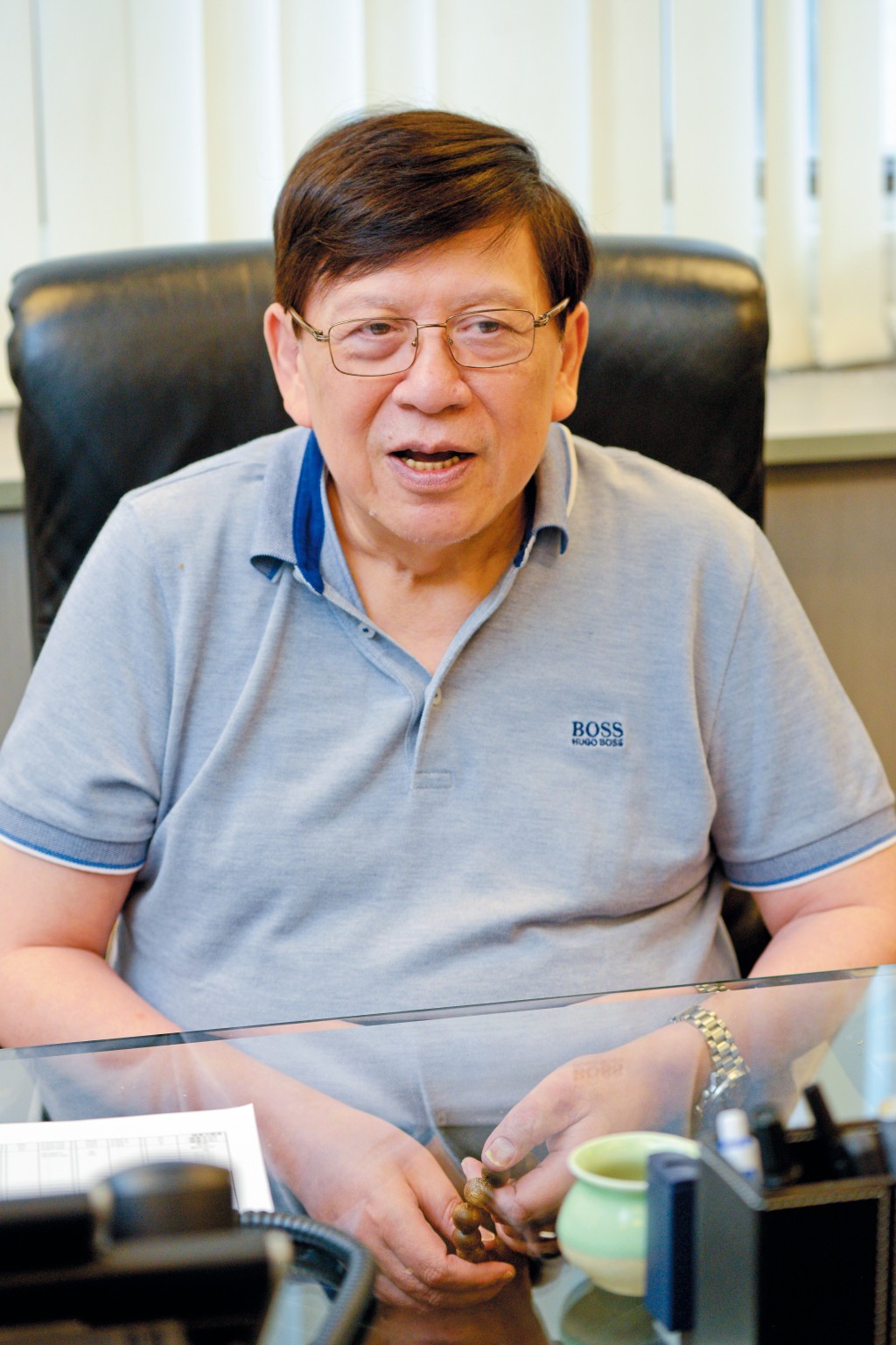 二○二二年五月，陳恩德透過全資公司，以六百五十八萬元「筍價」，收購時事評論員蕭若元的上市公司易還財務（8079），成為最大股東。