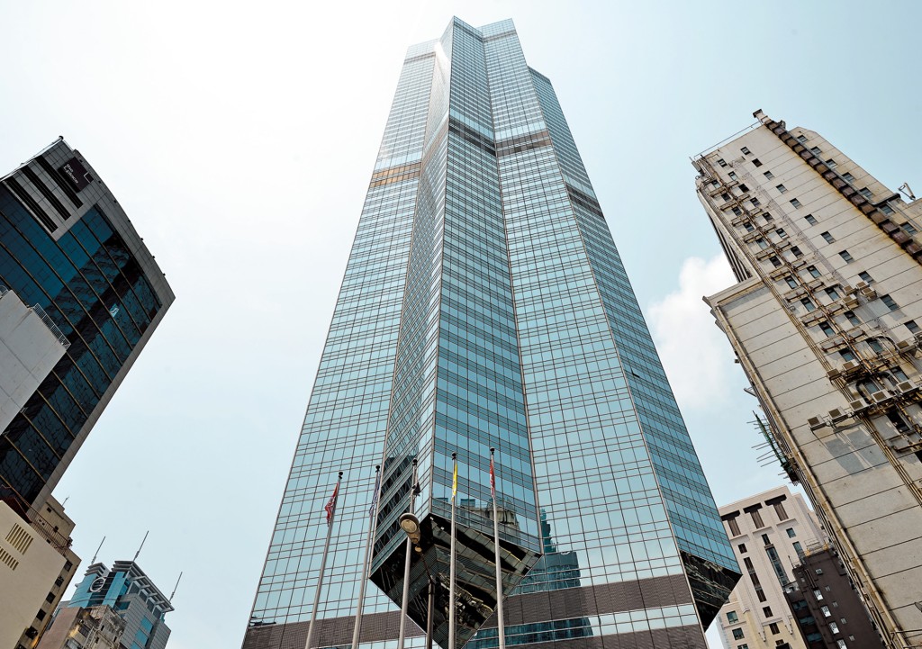 馬亞木生前斥資過百億元購入中環中心十三層單位，有指目前已資不抵債。