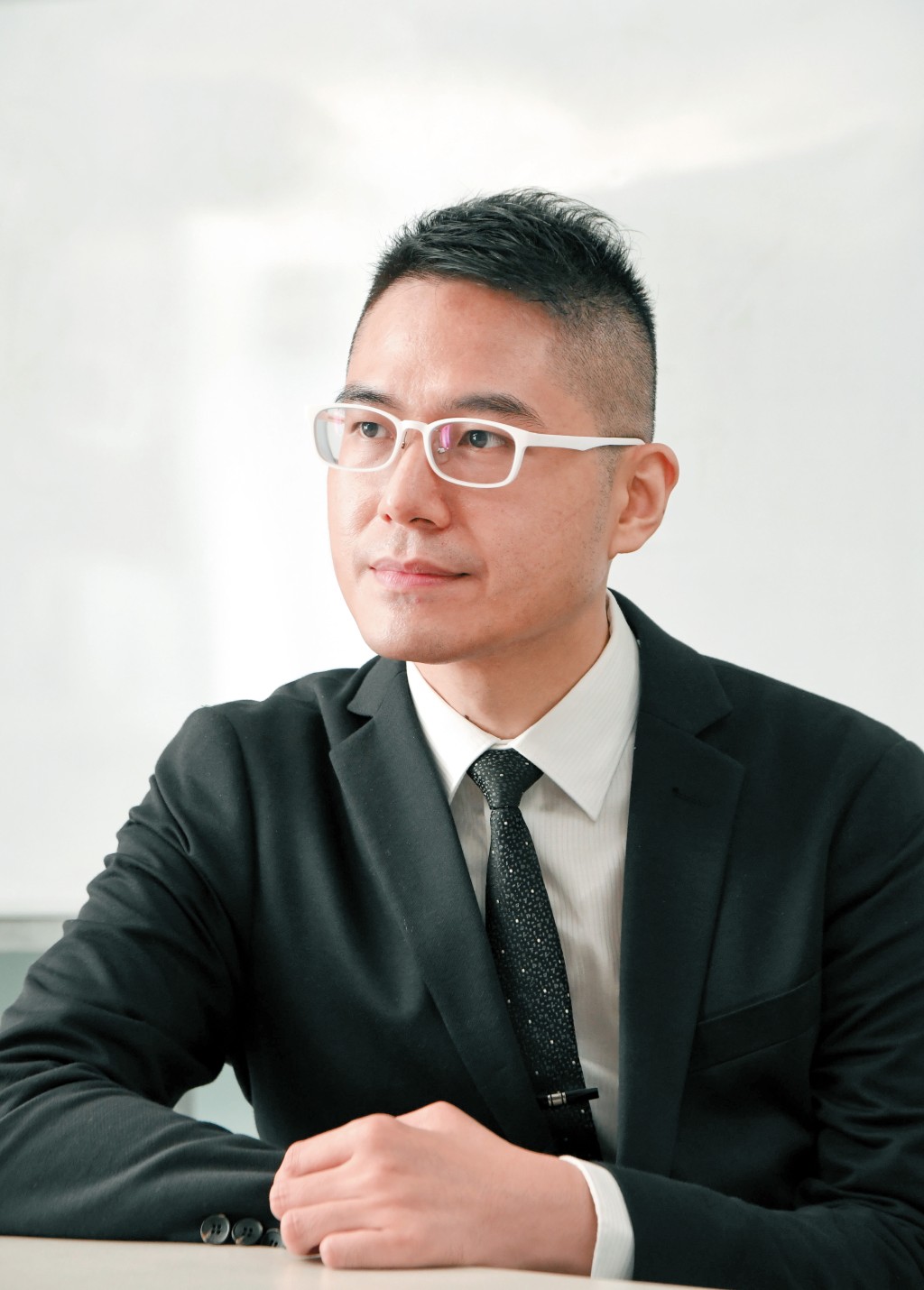 聶振邦指，除非出現新的重大催化因素，否則純電商業務的吸引力難以持續。