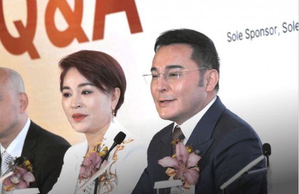 毛戈平今日出席上市記者會時表示，在進入香港市場後，可謂未來國際化的窗口。