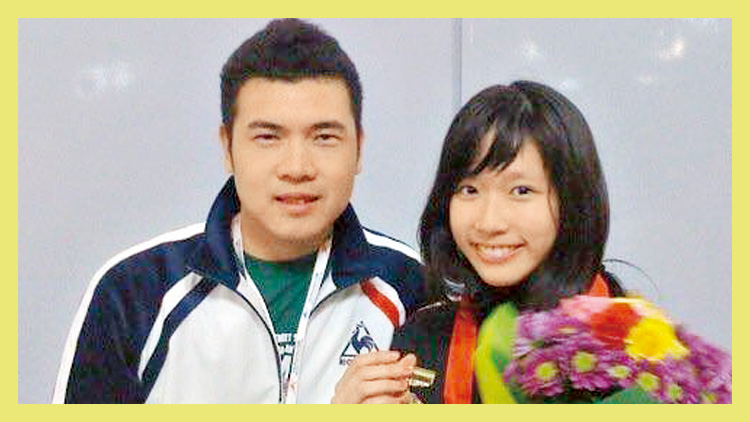 十四歲那年，江旻憓（右）第一次拿到亞洲少年賽冠軍，一鳴驚人。