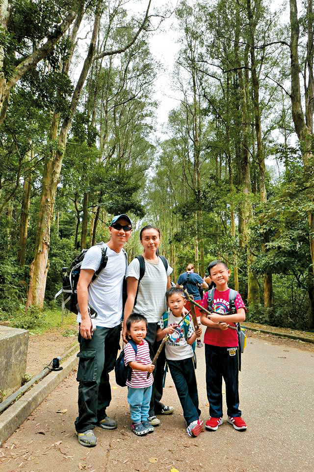 經常有喪親者向田芳表示遺憾，因此她加倍努力珍惜家人，每天仍能與家人團聚並非必然。