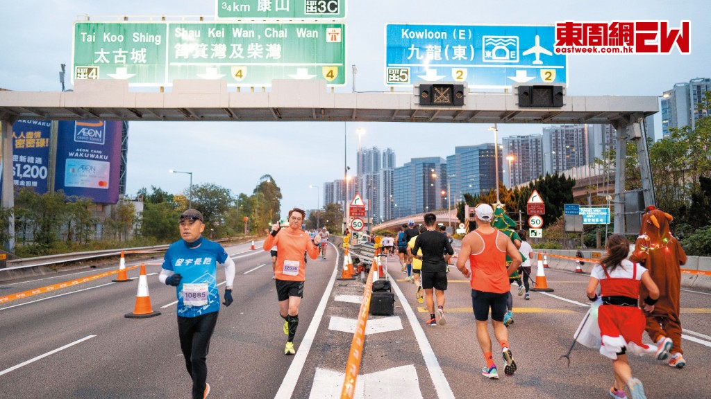 「嘉里香港街馬」舉行多年，是本港跑界盛事之一。