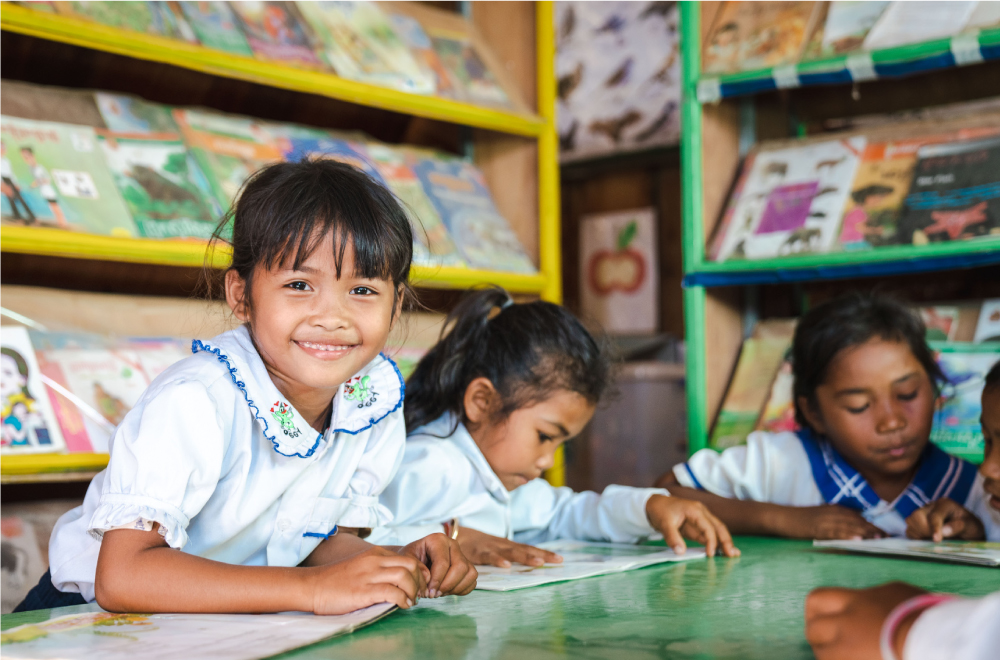 透過「培幼兒童成長計劃」（前稱助養兒童計劃）以社區為本的發展項目在教育、幼兒發展、終止暴力、性與生殖健康及權利、技能訓練及青年促進改變共六個範疇，幫助孩子、其家庭及社區，長遠改善他們的整體生活質素，讓他們得以脫貧自立。