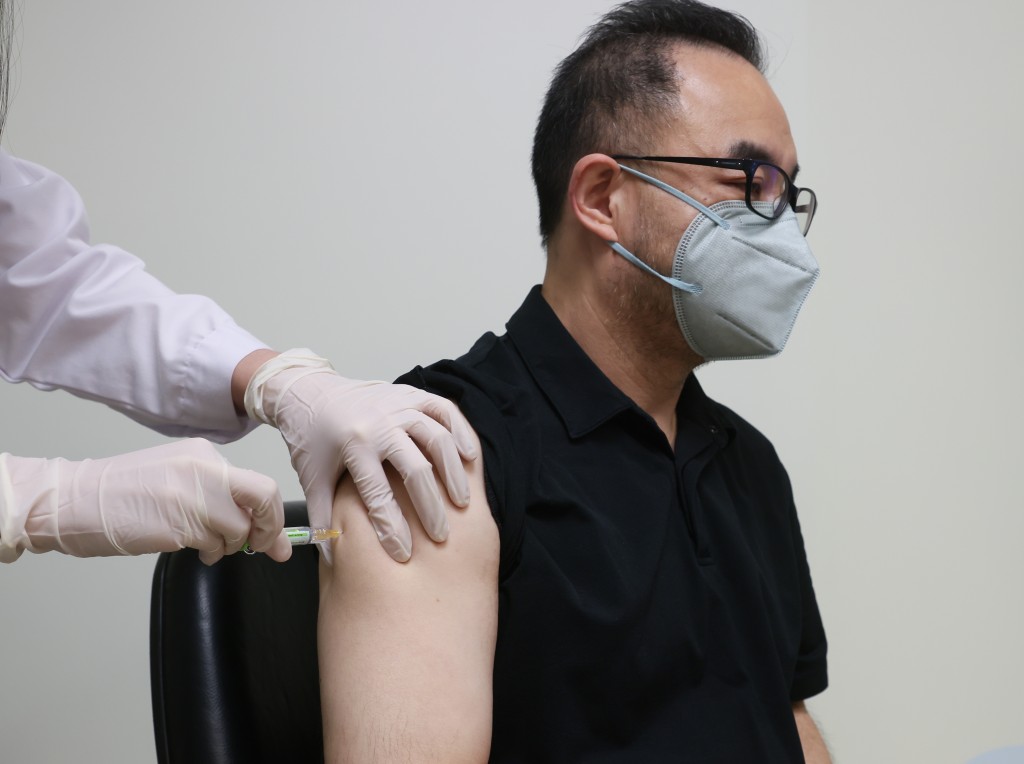 蘇浙滬醫療中心為50至64歲人士推行15價肺炎球菌疫苗接種先導計劃。