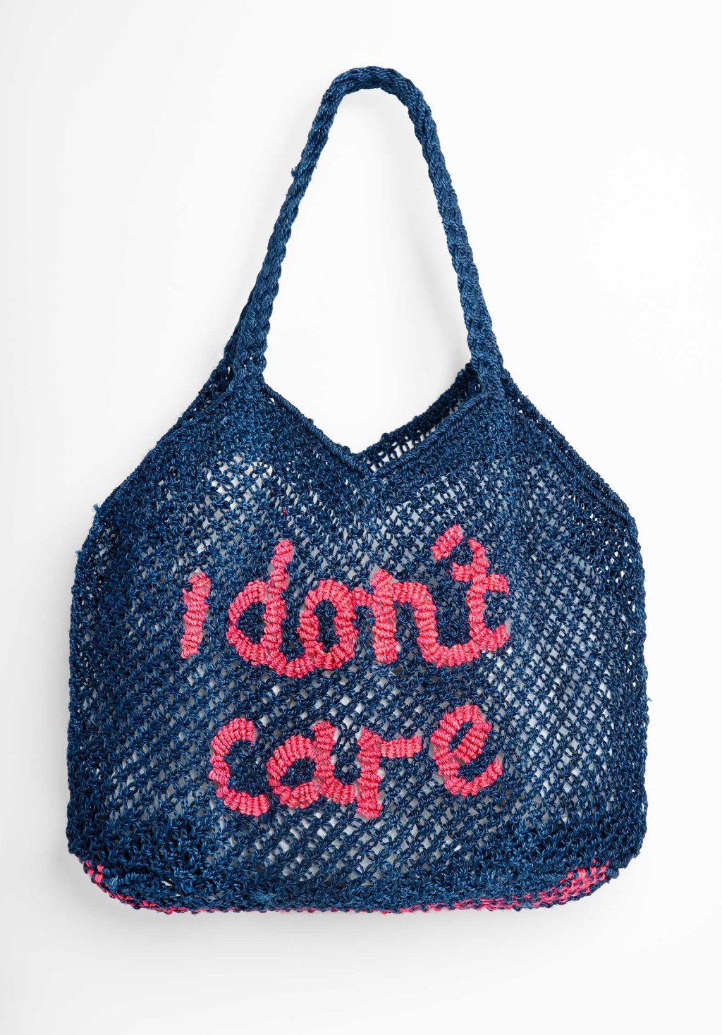 「I DON’T CARE」手織黃麻袋 HKD890 「I DON’T CARE」手織黃麻袋 HKD890